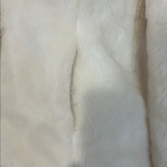 Smart Set White Teddy Jacket - Picture 3 of 4